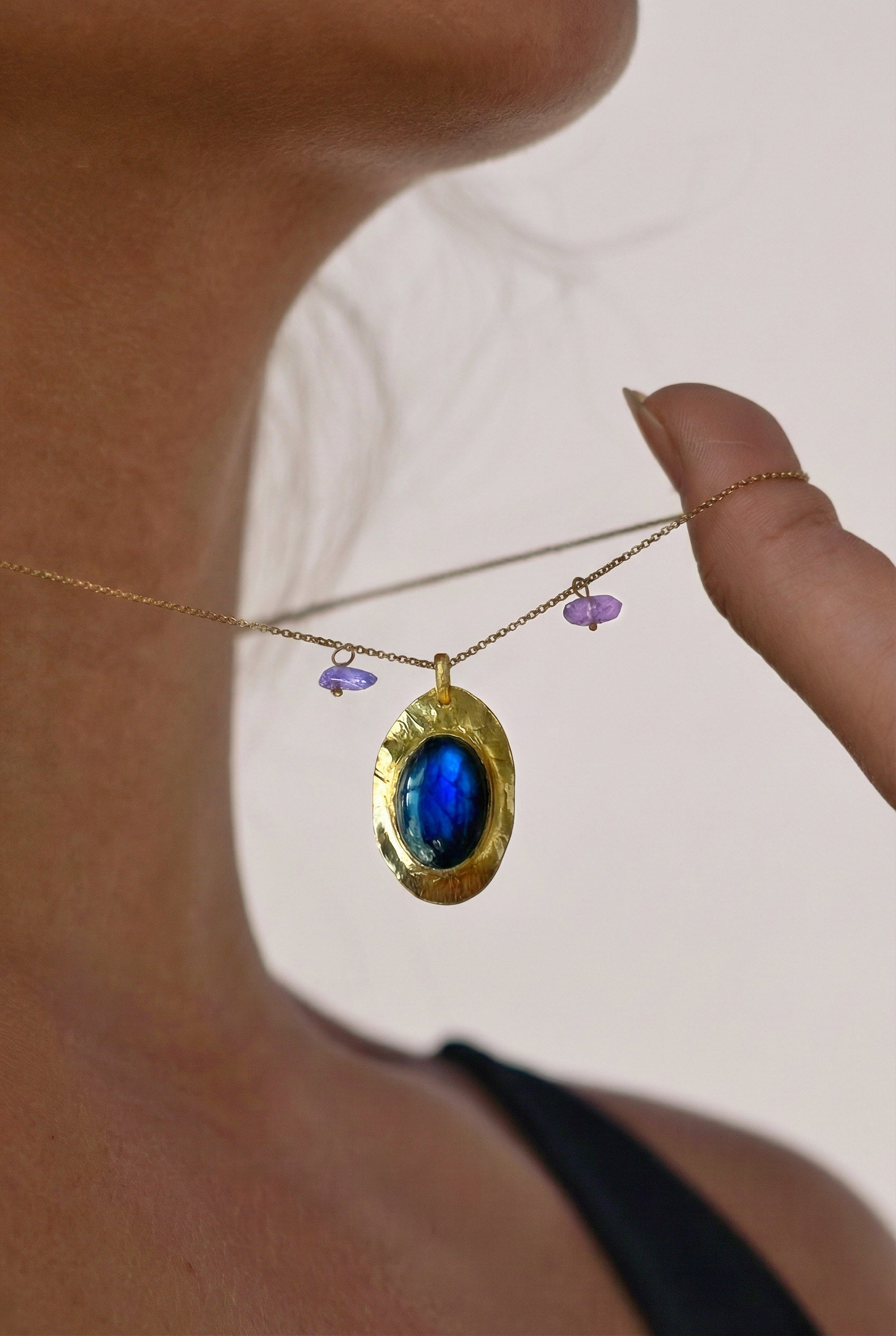 Labradorita | Collar Oráculo